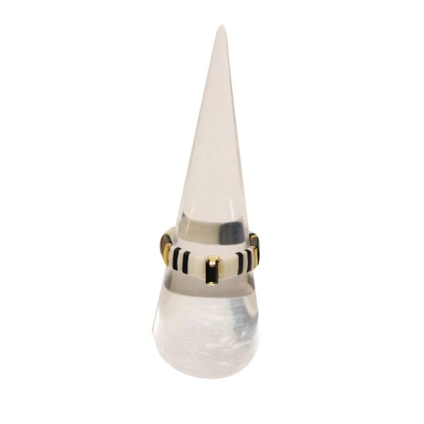 Tila Ring 10